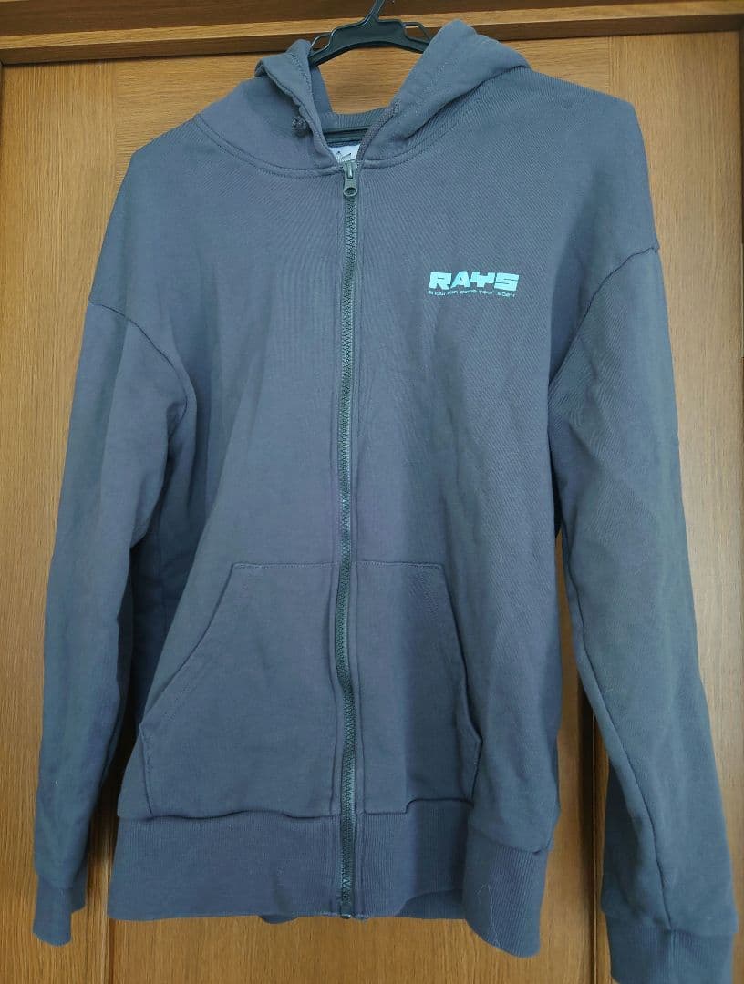 Man RAYS フード付きパーカー 2024
