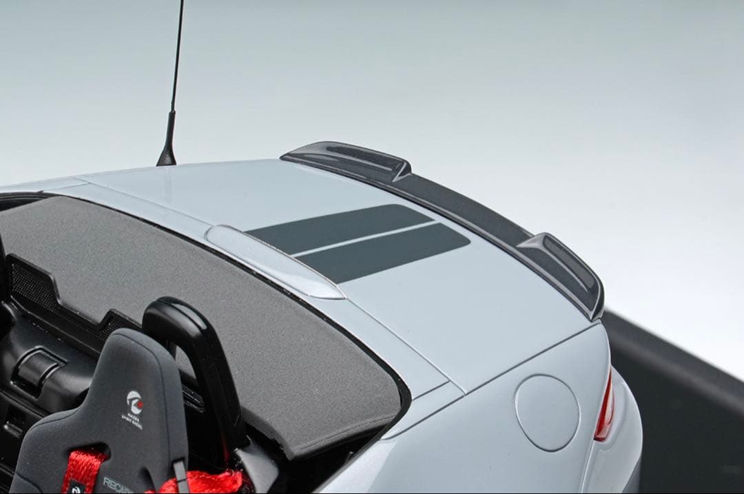 MAZDA（マツダ）：ND Roadster（ロードスター）：１２Ｒ：１／１８