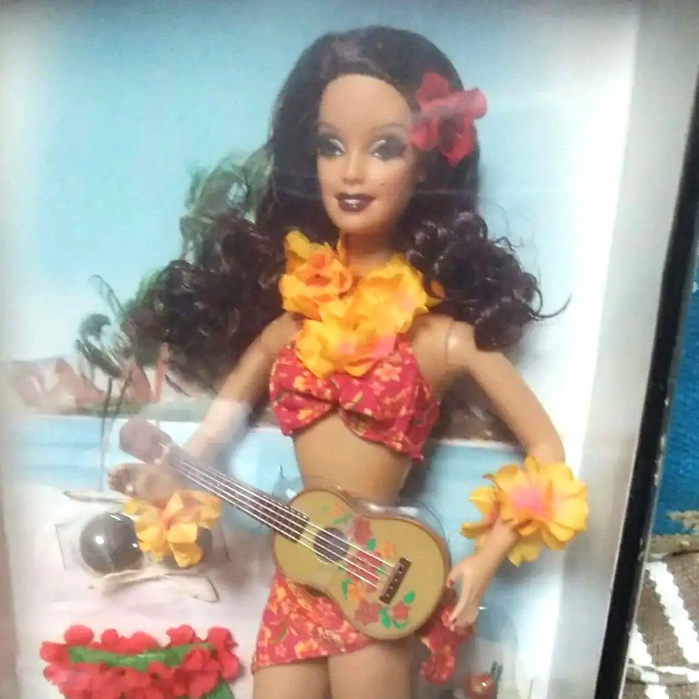 プロフ必読❤大変珍しいバービードール 夏気分満載