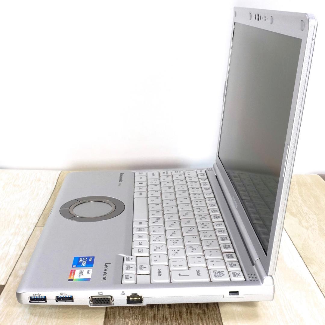 極美品のバリ速モバイル✨１１世代コアｉ７に超高速ＳＳＤ５１２ＧＢ＆１６ＧＢメモリ