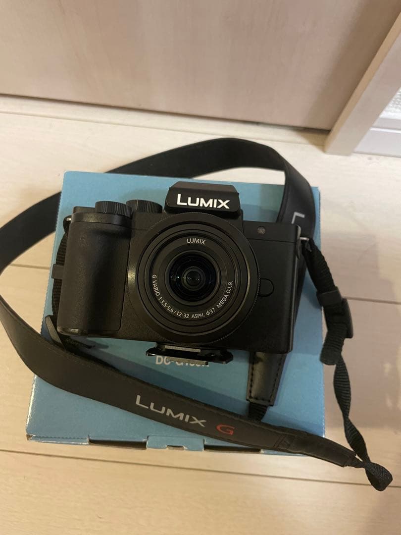 ゆう〔美品〕LUMIX DC-G100K ミラーレス一眼 カメラ
