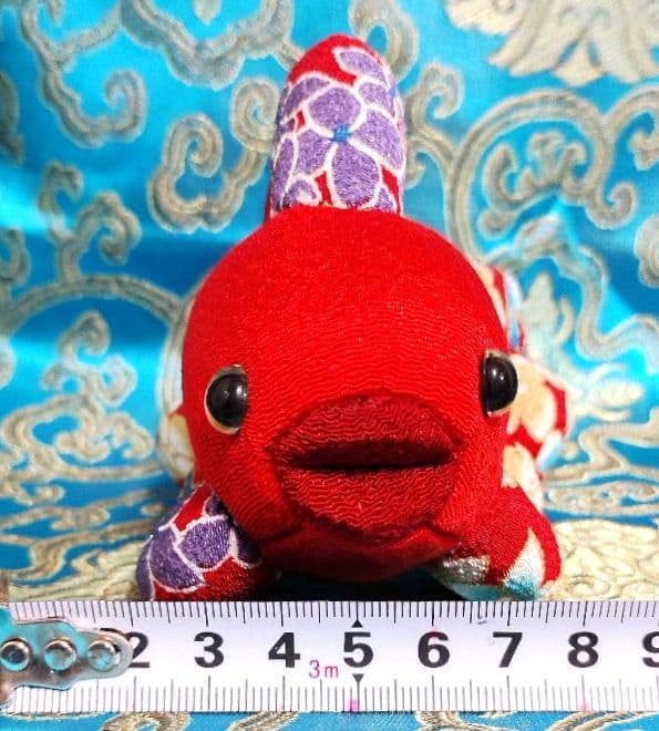 木目込み人形　金魚の親子