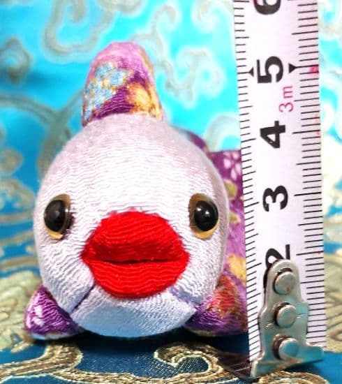 木目込み人形　金魚の親子