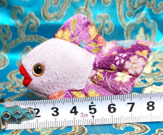 木目込み人形　金魚の親子