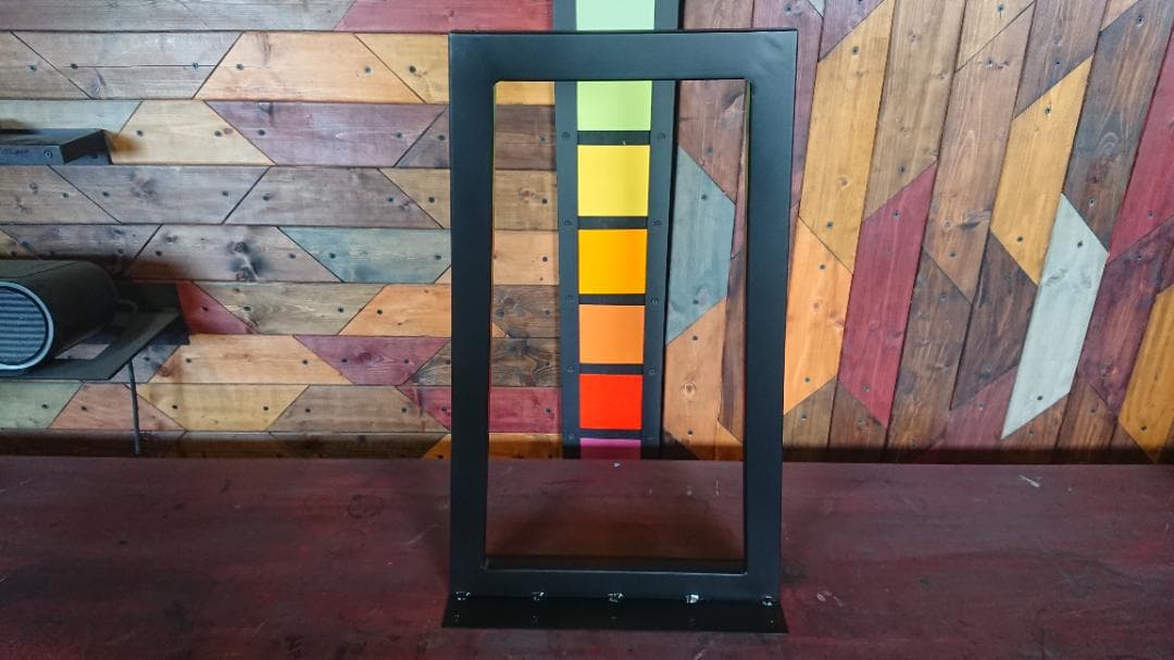 マットブラックでアイアンな極細鉄脚♪ 20×400（床面300）×650mm台形