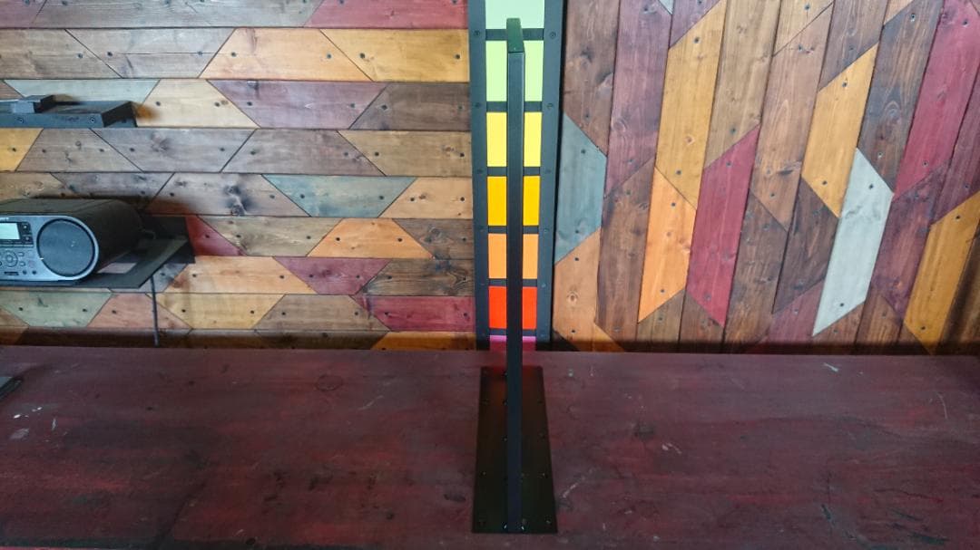 マットブラックでアイアンな極細鉄脚♪ 20×400（床面300）×650mm台形