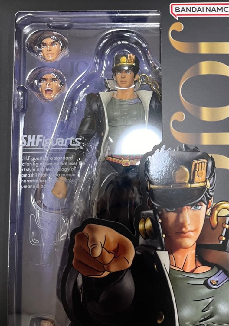 フィギュアーツ　空条承太郎　ジョジョの奇妙な冒険　Part3