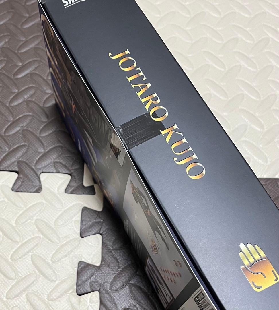 フィギュアーツ　空条承太郎　ジョジョの奇妙な冒険　Part3