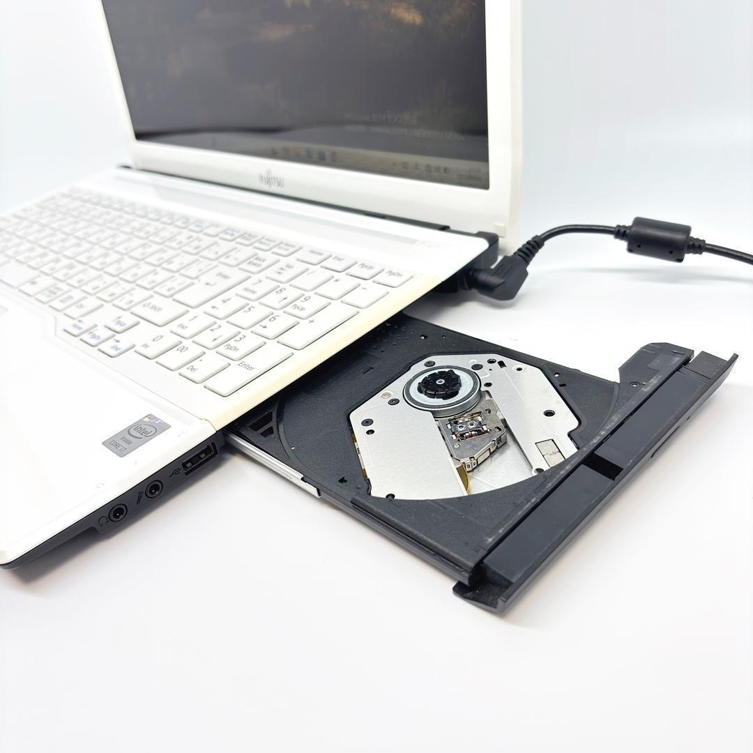 富士通 ノートパソコン Corei7 新品SSD Windows11 A37