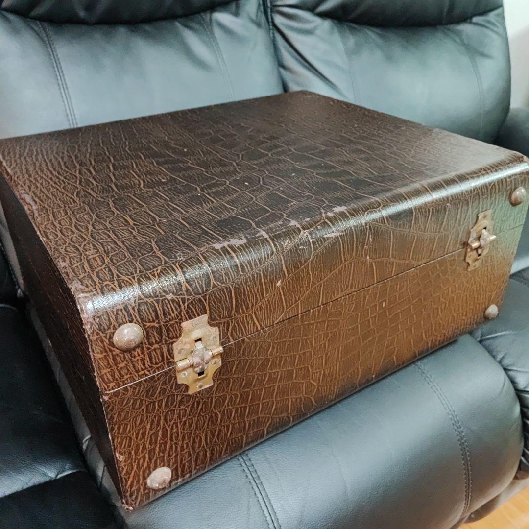 アコーディオンケース　ブラウン クロコダイルパターン 　イタリア製