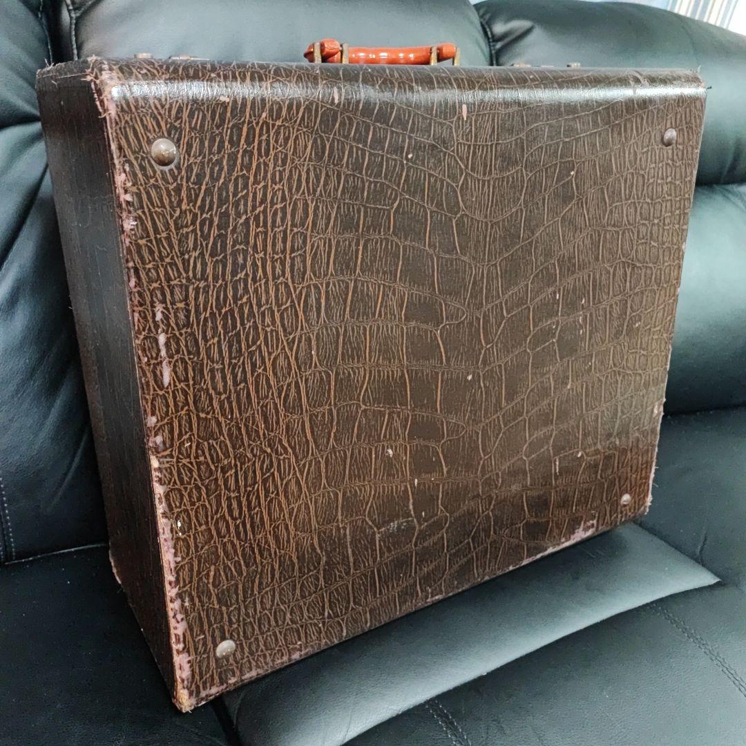 アコーディオンケース　ブラウン クロコダイルパターン 　イタリア製