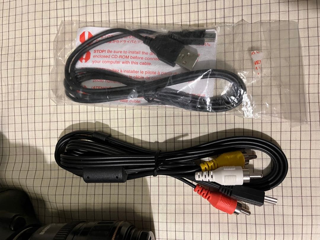 Canon eos kiss X4 デジタル一眼レフカメラ 本体　ジャンク品