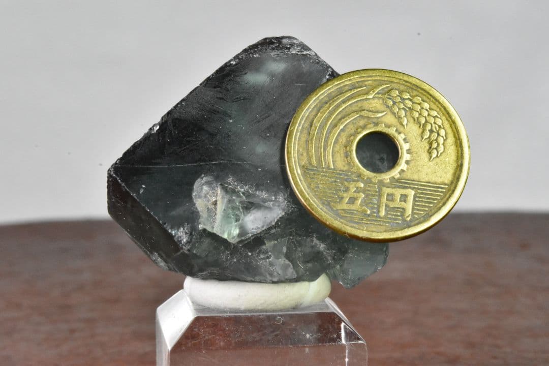 ナイジェリアAkwana産 フローライト05 水入り