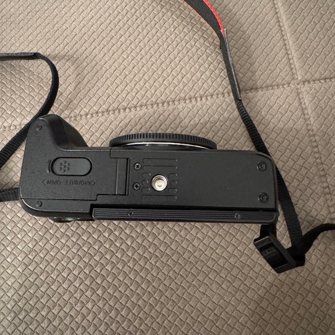 美品 CANON ミラーレス一眼 EOS M6 Mark II ボディ ブラック