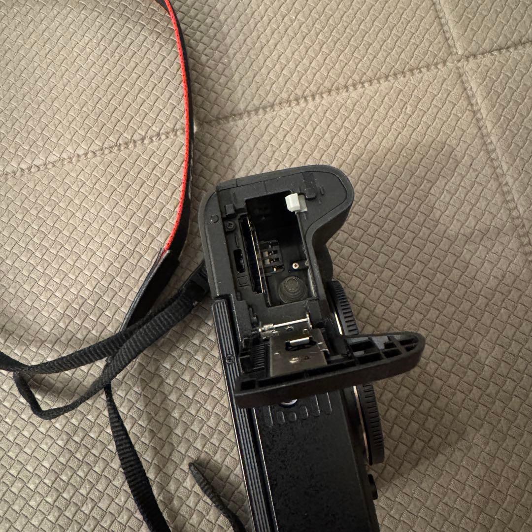 美品 CANON ミラーレス一眼 EOS M6 Mark II ボディ ブラック