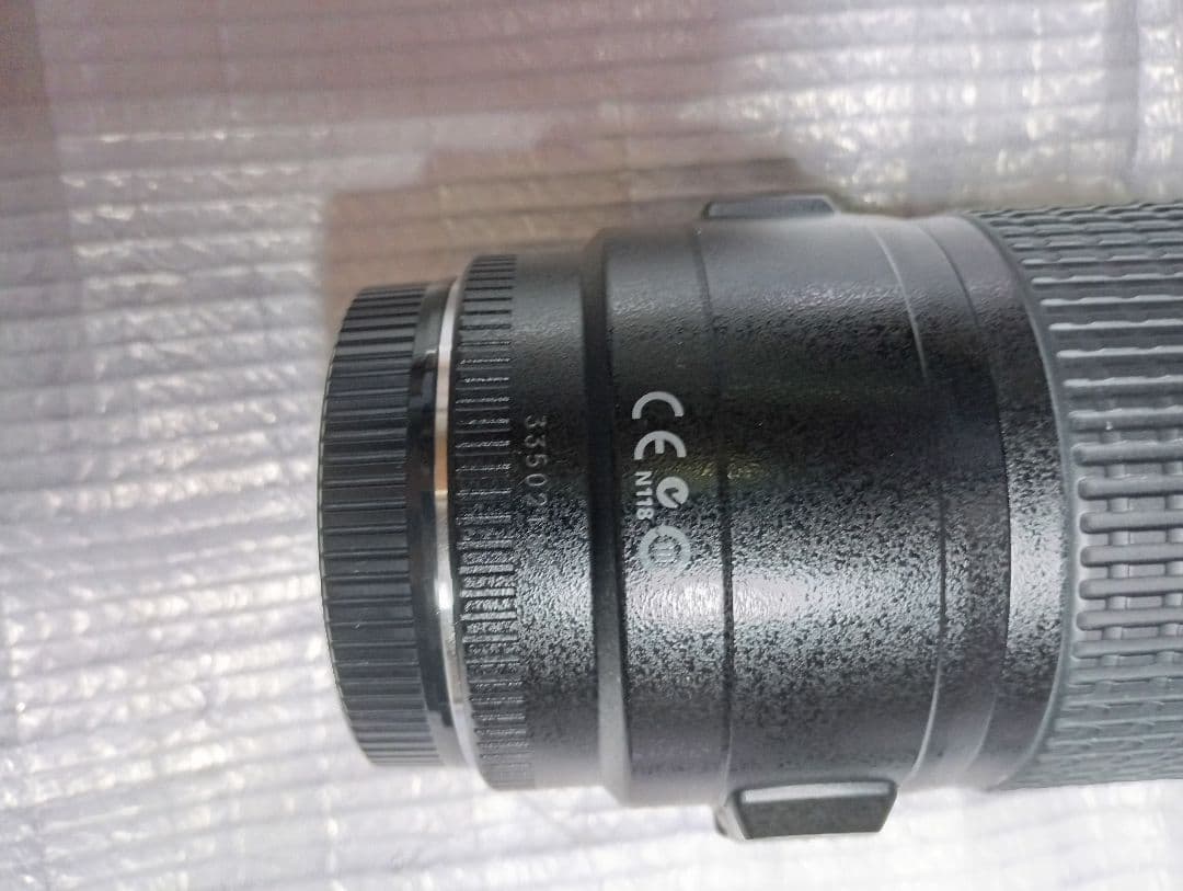 CANON EF70-300m 1:4-5.6 IS USM ズームレンズ