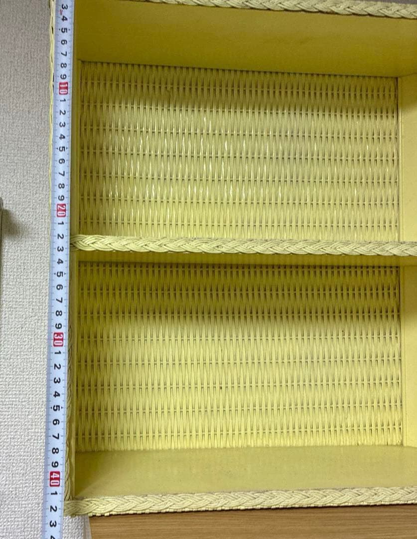 アメリカ　ビンテージ　クリームイエロー　ウィッカーシェルフ