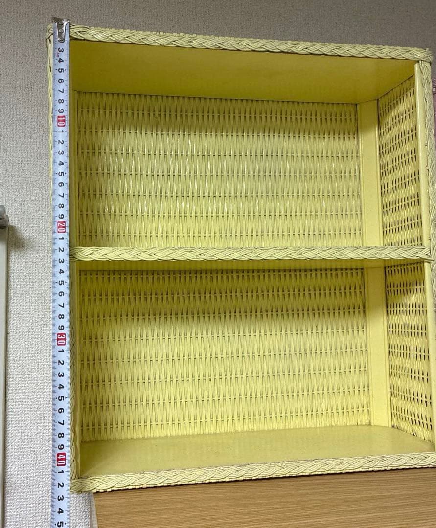 アメリカ　ビンテージ　クリームイエロー　ウィッカーシェルフ