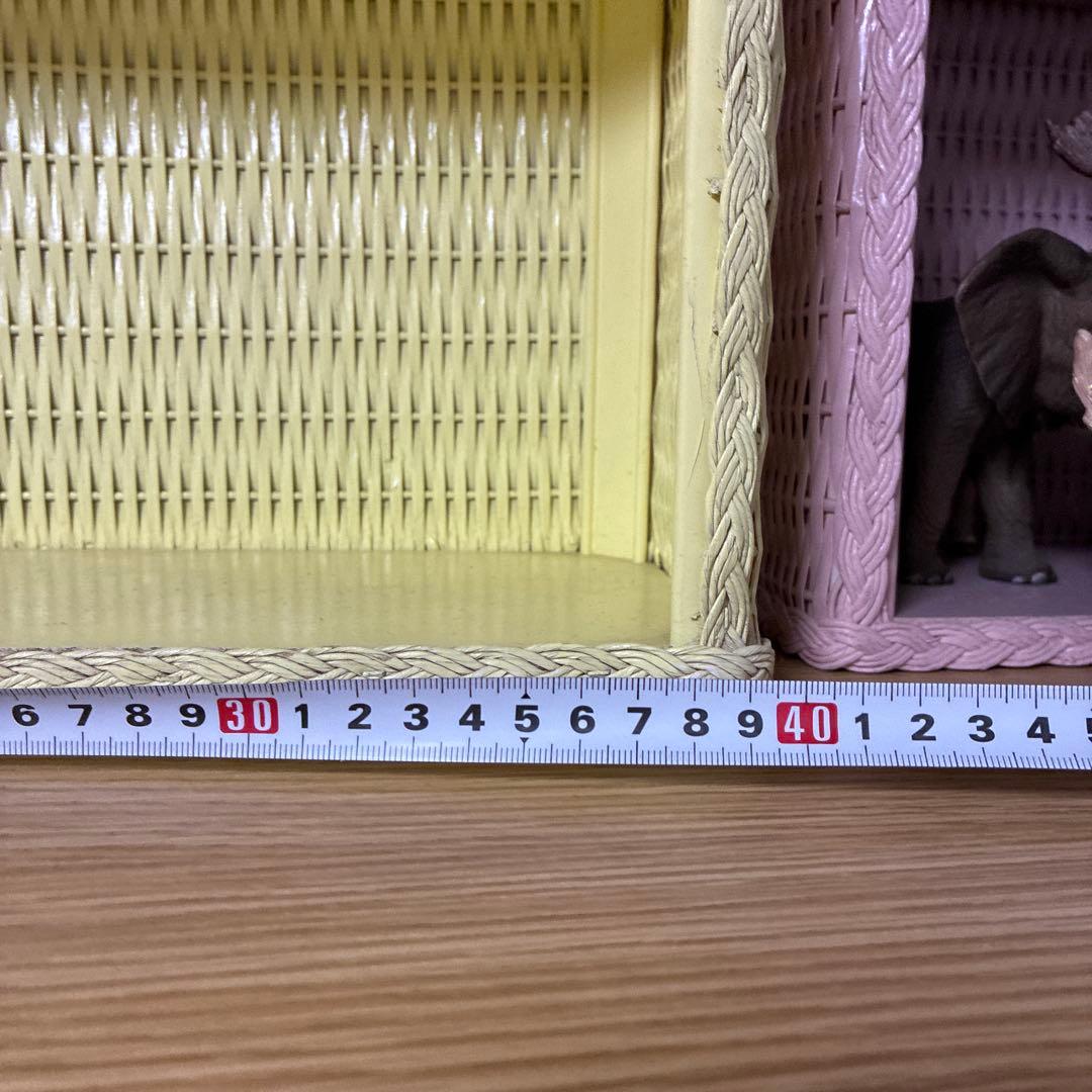 アメリカ　ビンテージ　クリームイエロー　ウィッカーシェルフ