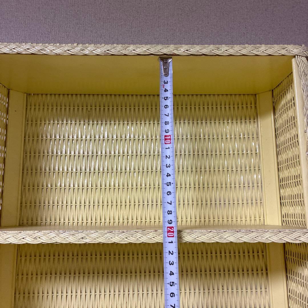 アメリカ　ビンテージ　クリームイエロー　ウィッカーシェルフ