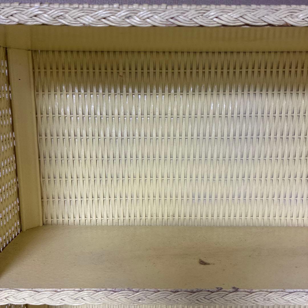 アメリカ　ビンテージ　クリームイエロー　ウィッカーシェルフ