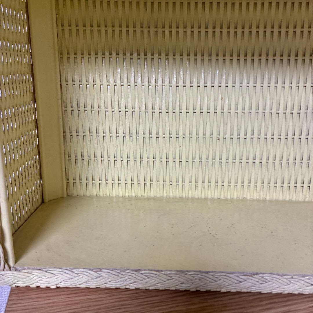 アメリカ　ビンテージ　クリームイエロー　ウィッカーシェルフ