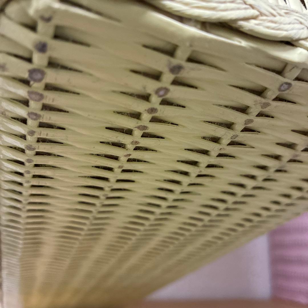 アメリカ　ビンテージ　クリームイエロー　ウィッカーシェルフ