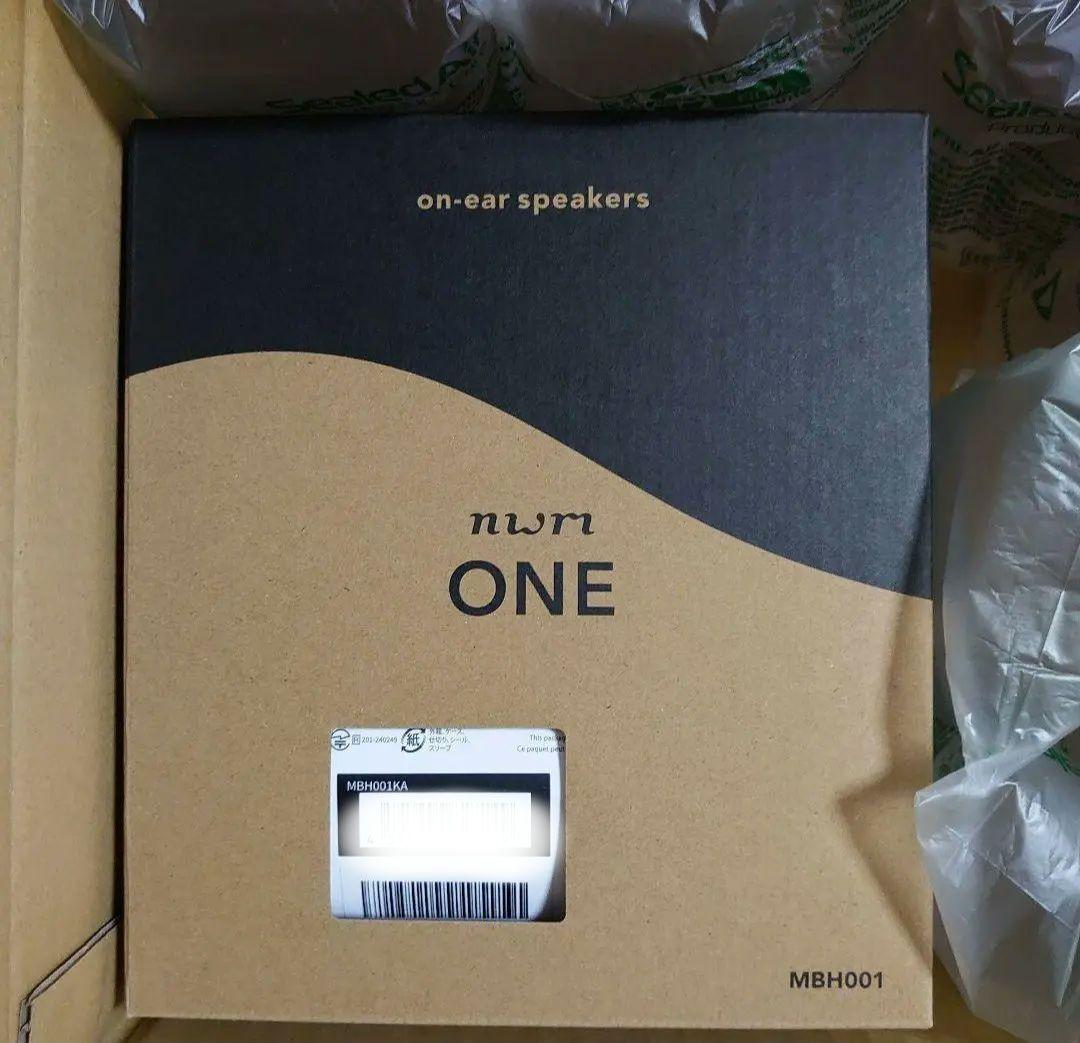 【新品・未開封品】nwm ONE オープンイヤー型ヘッドホン（ダークグレー）