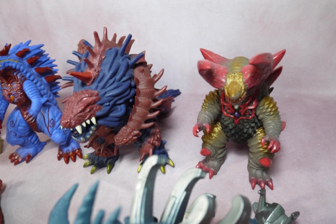 ウルトラ怪獣シリーズDX マガタノオロチ・ペダニウムゼットン　ほか7体