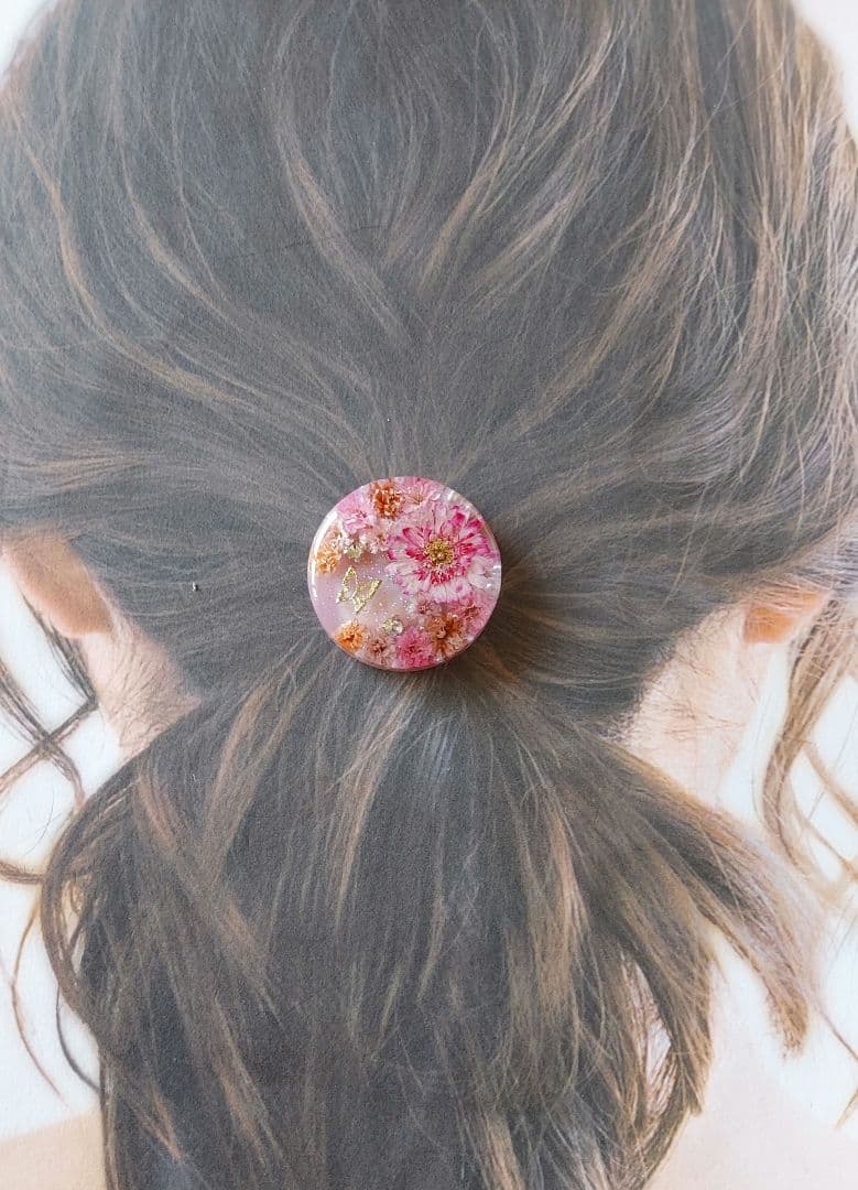 【1747】レジン　マトリカリア　ヘアゴム　ポニーフック　ブロ―チ　ハンドメイド