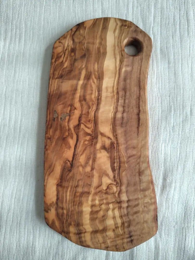 未使用 イタリア製 オリーブウッド 大判カッティングボード 33cm 厚2cm