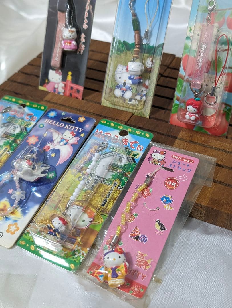 【値下げ】ハローキティ　ご当地キティ　ストラップ