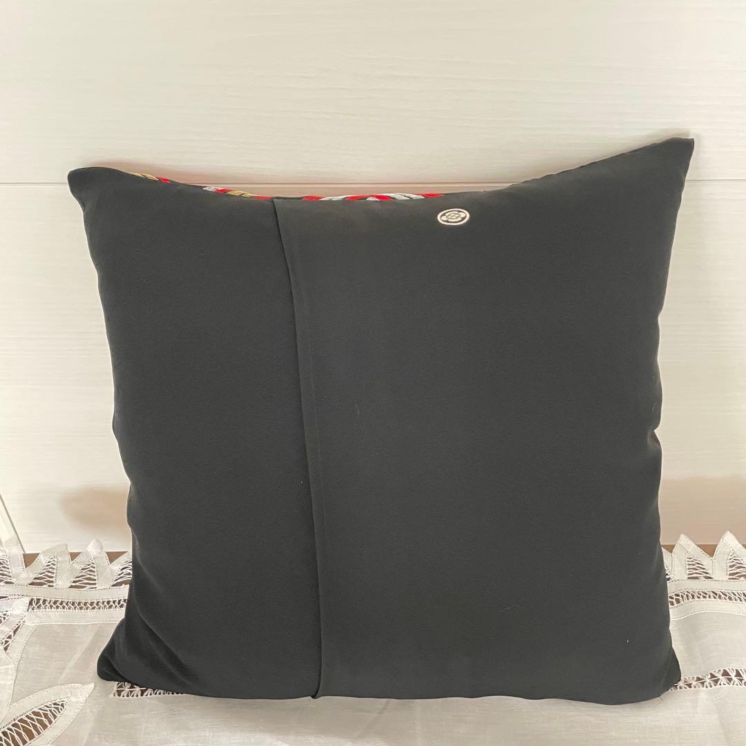 帯リメイク　クッションカバー　黒留袖リメイク　45×45