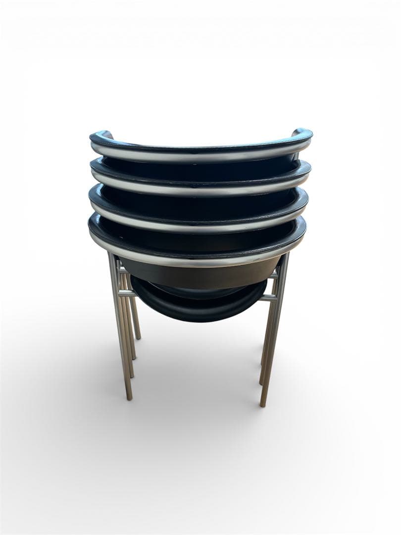 カリガリス Calligaris　本革ダイニングチェア　①