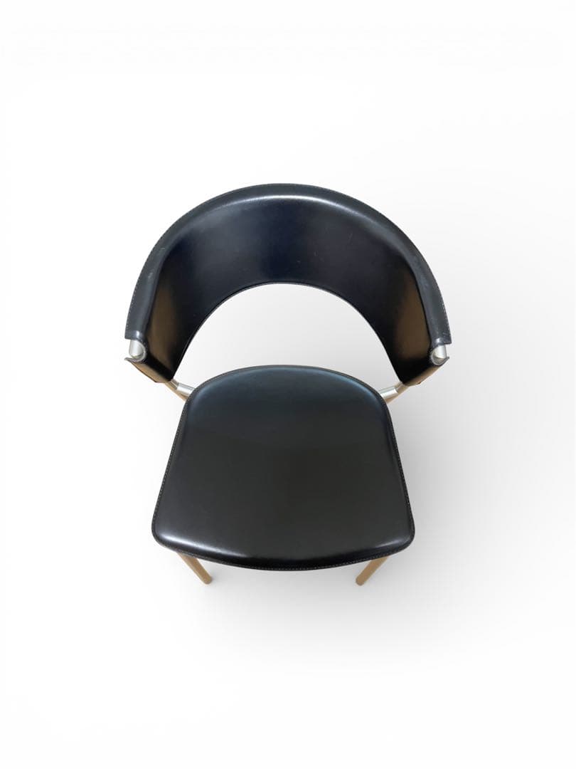 カリガリス Calligaris　本革ダイニングチェア　①