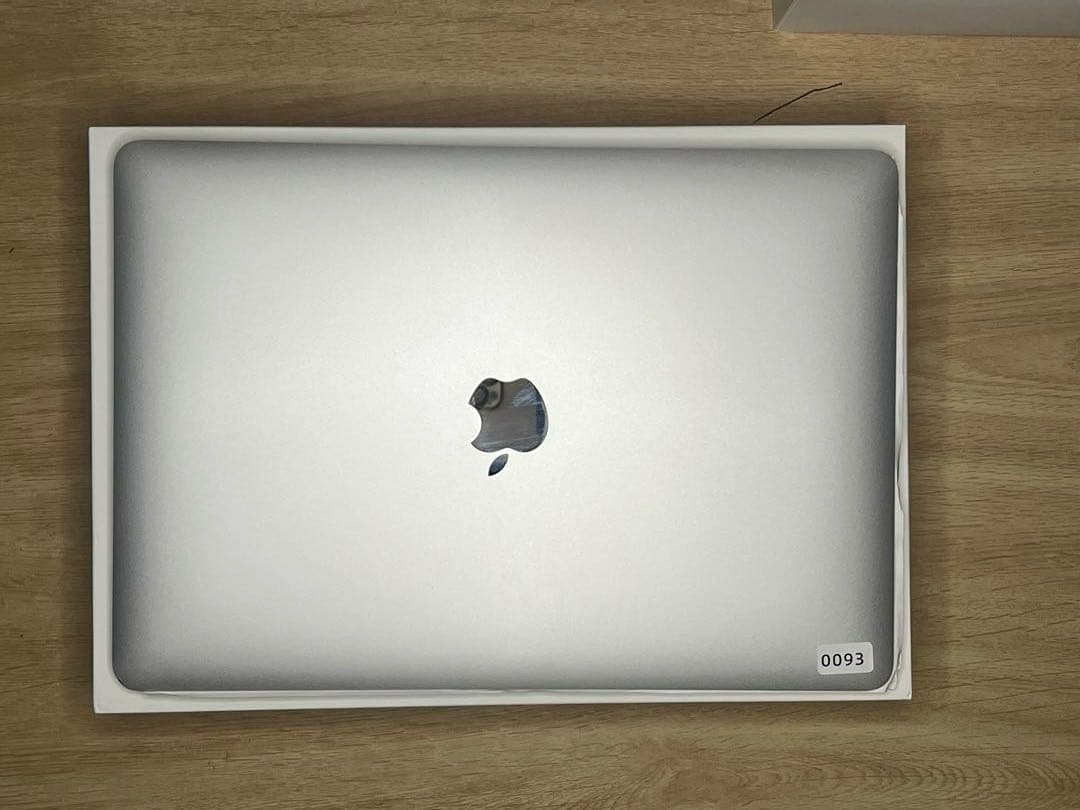 2024年os】MacBook Air シルバー