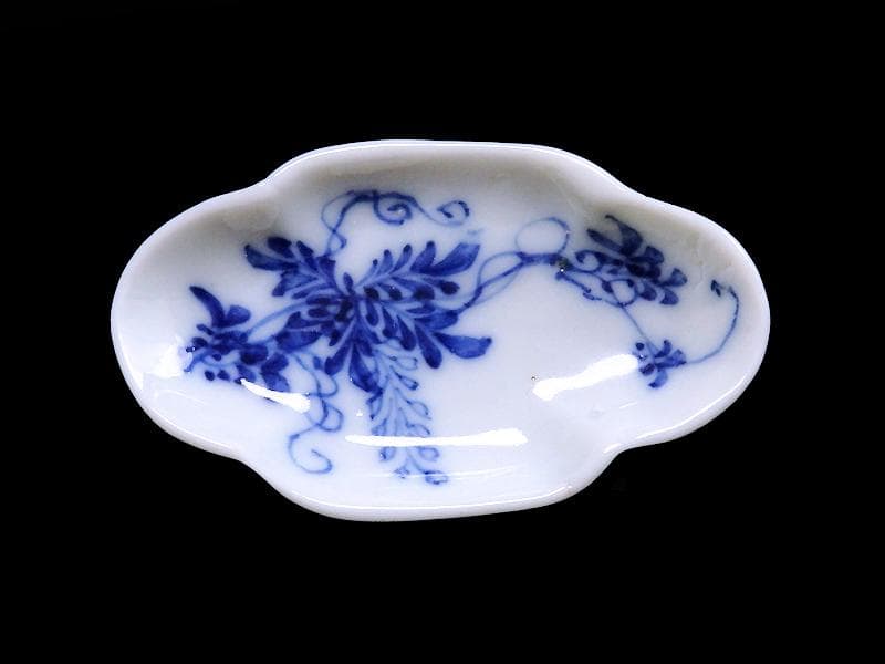 伊万里　瀬戸　染付　藤の図　木瓜型変形皿　豆皿　E685AS-fbqd