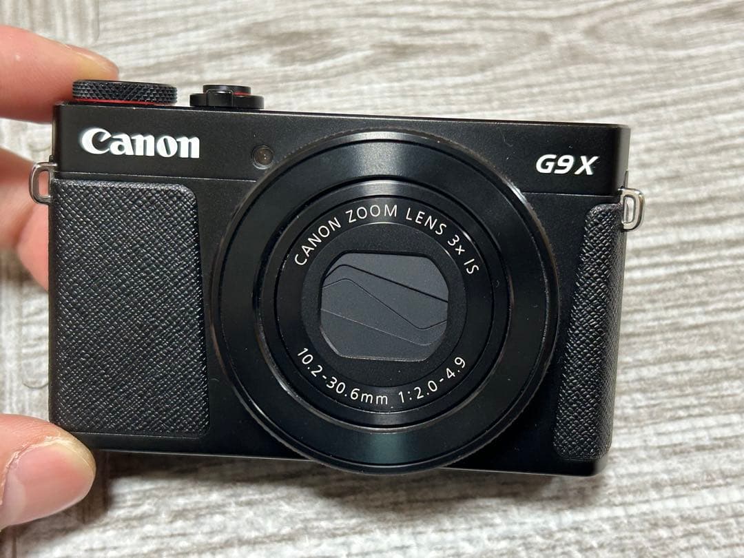 Canon PowerShot G9 X Mark II 本体と付属品