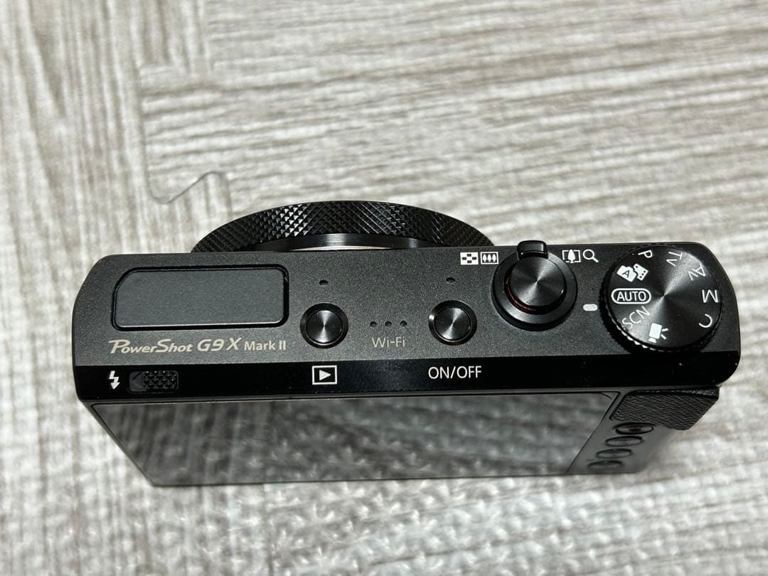 Canon PowerShot G9 X Mark II 本体と付属品