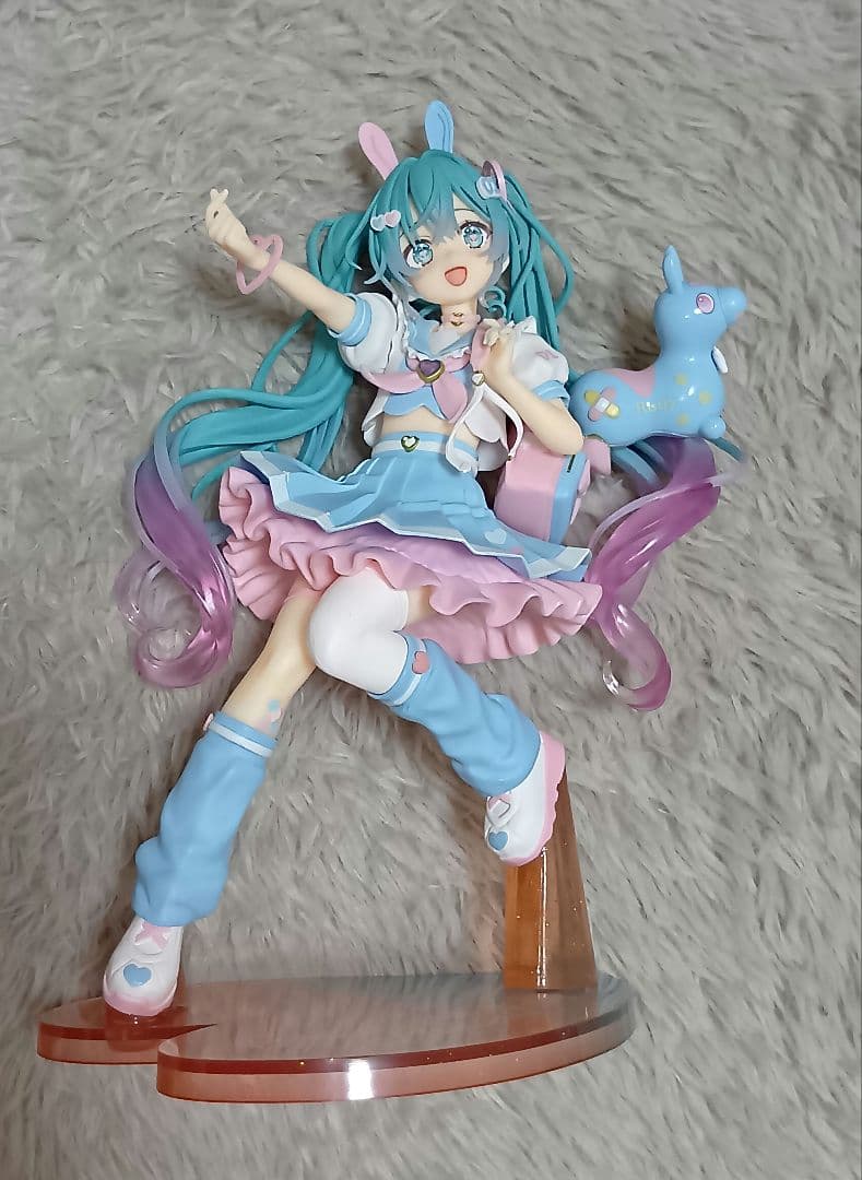 初音ミク　フィギュア