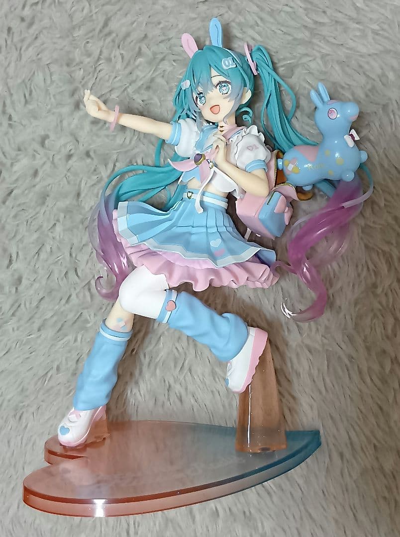 初音ミク　フィギュア