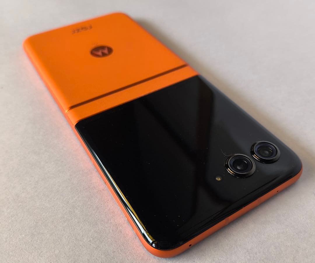 Motorola razr 50 512GB オレンジ