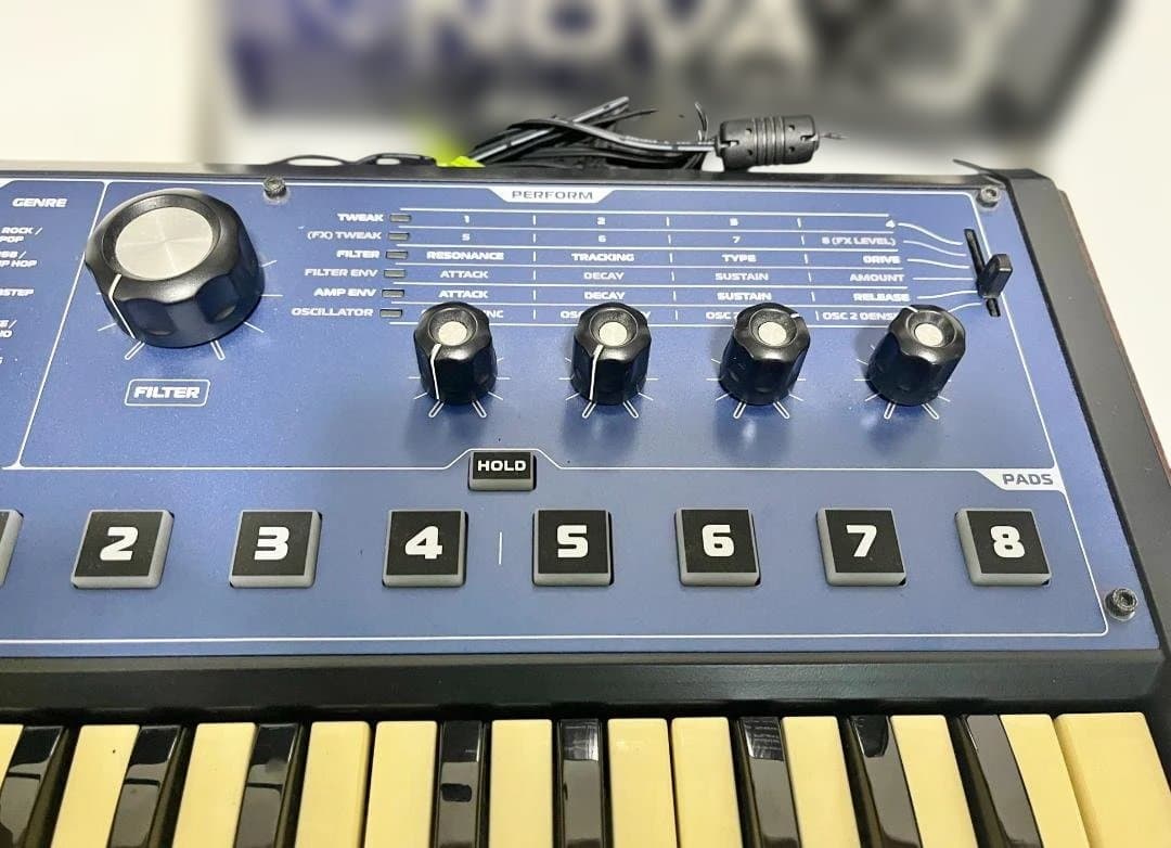NOVATION MININOVA ボコーダー シンセサイザー 動作品