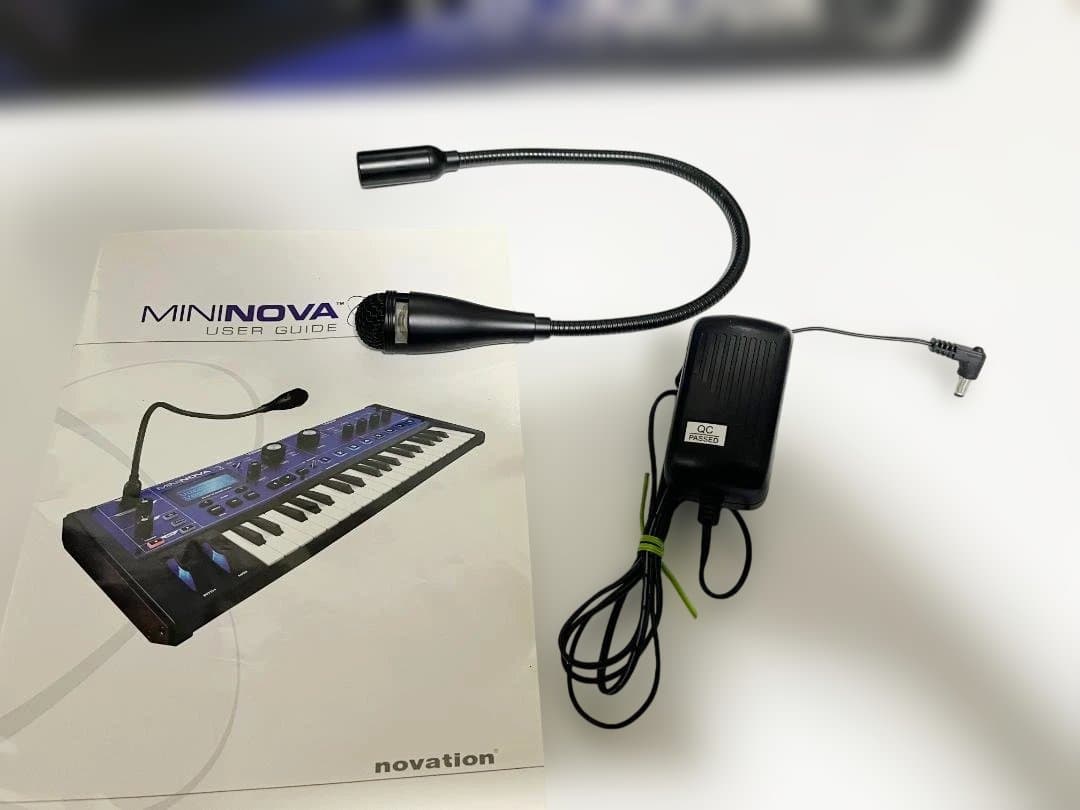 NOVATION MININOVA ボコーダー シンセサイザー 動作品