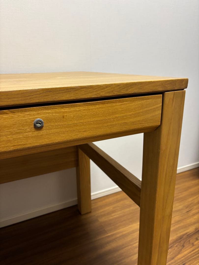 タモ材天然杢 シンプルなデスク