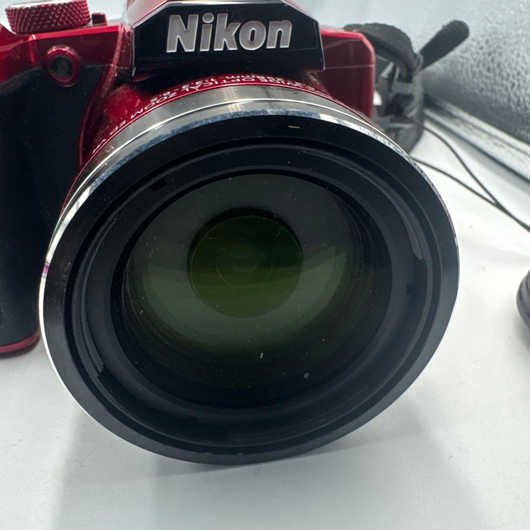 ④Nikon COOLPIX P1000 レッド 60倍ズーム