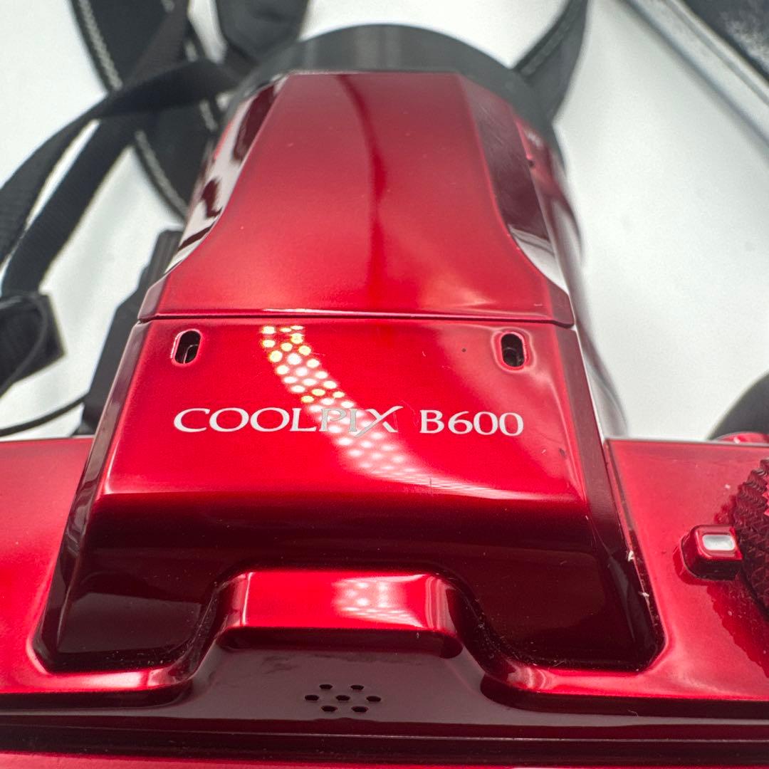 ④Nikon COOLPIX P1000 レッド 60倍ズーム