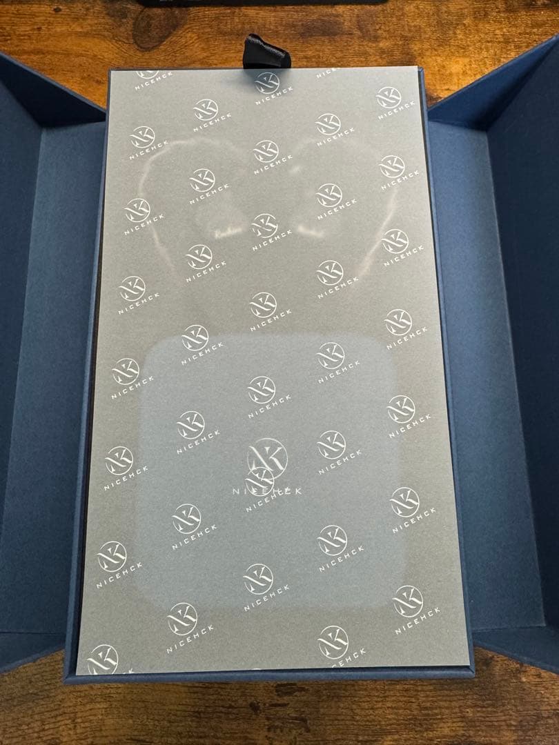 【美品・ほぼ新品】NICEHCK Rockies