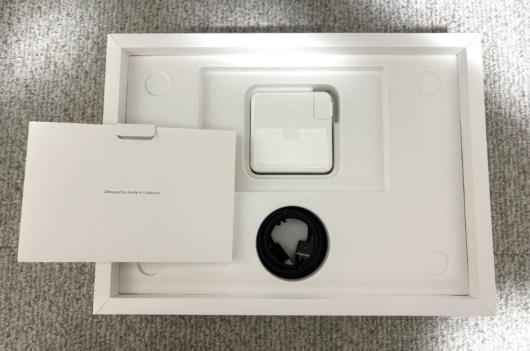 MacBookPro 14インチ M3Max / 36GB / 2TB