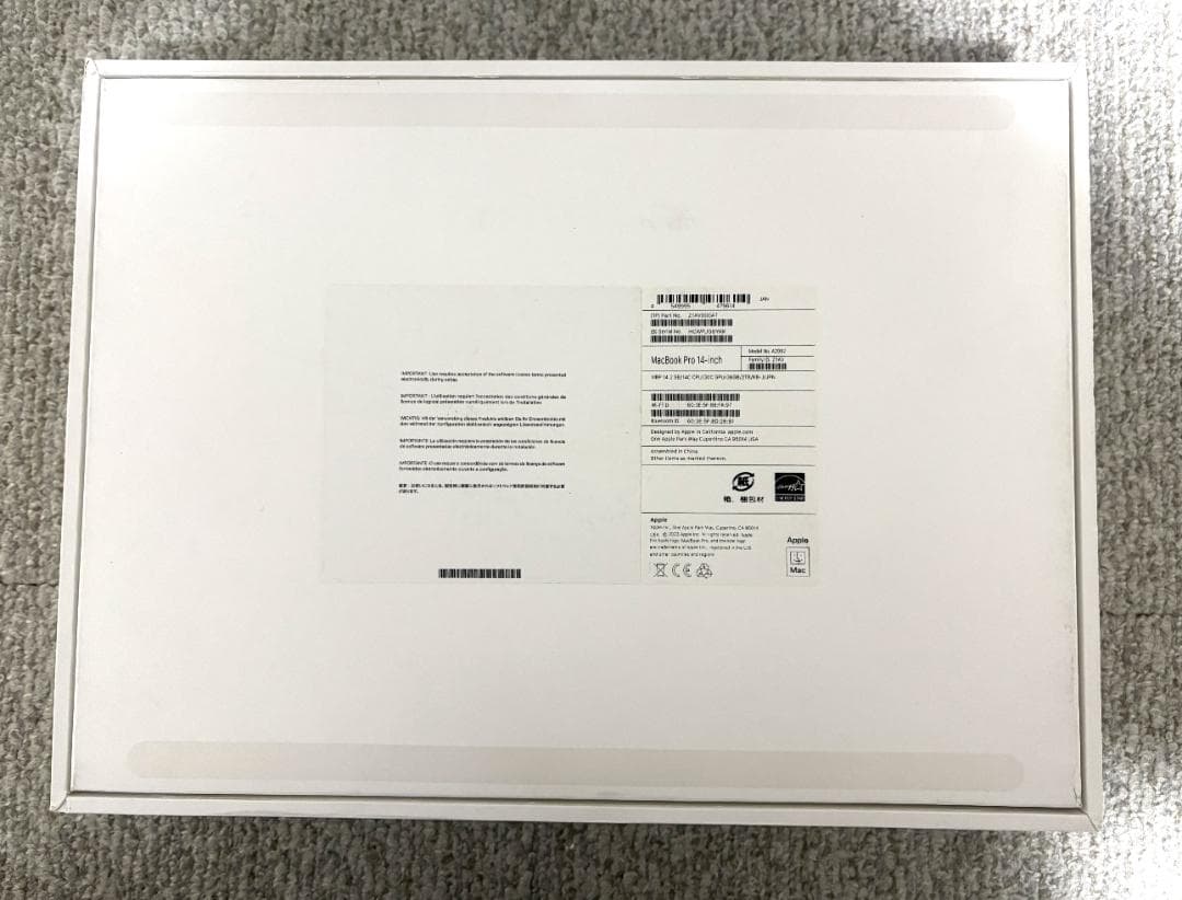MacBookPro 14インチ M3Max / 36GB / 2TB